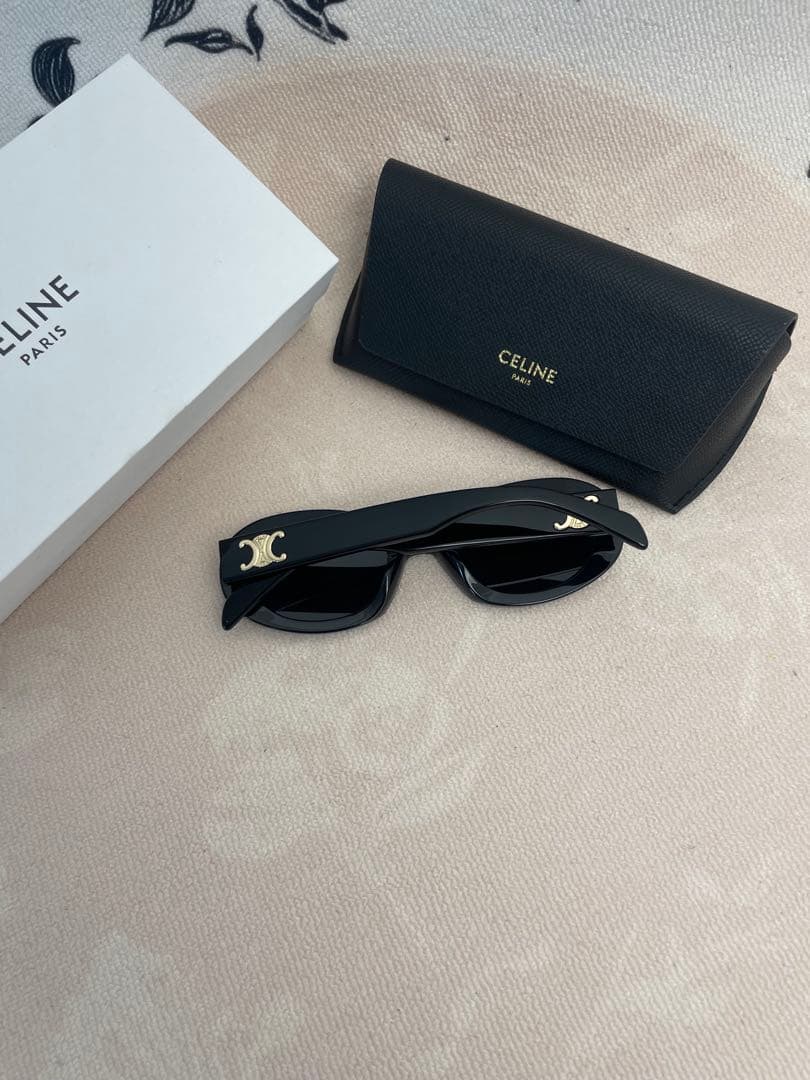 CELINE サングラス ブラック ロゴデザイン 古品 価格