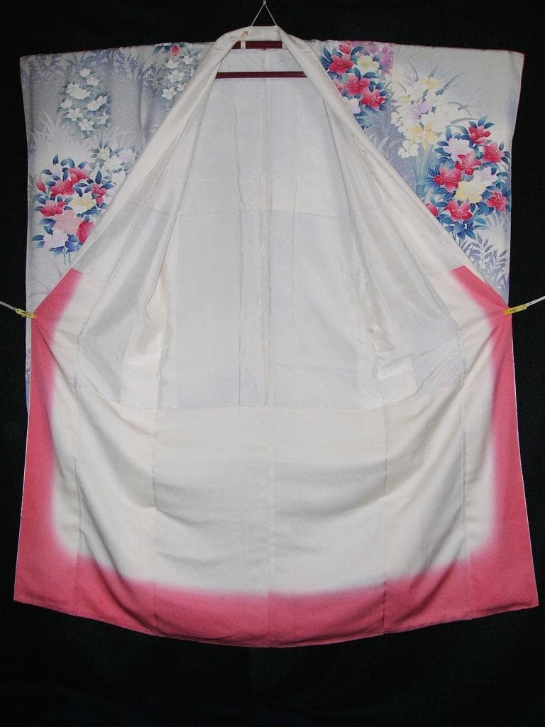 か*草様 白色元禄華柄 全絹 身丈約152㎝裄約62㎝ 未使用超美品並３点セット